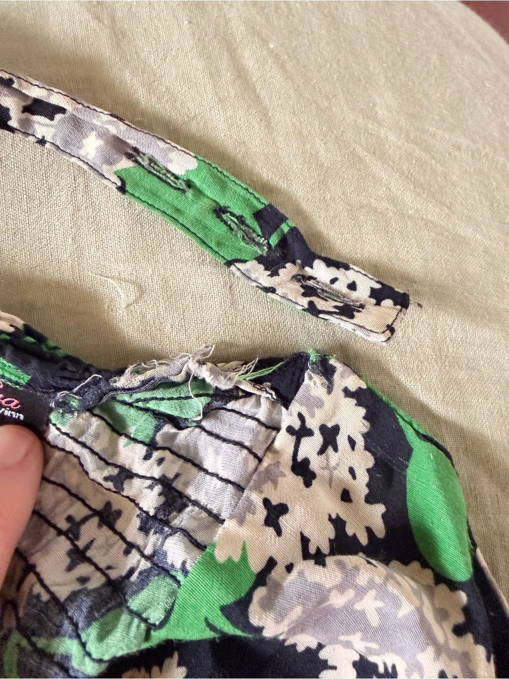 Lena Romper in Crepe Myrtle needs some love - Picture 7 of 9